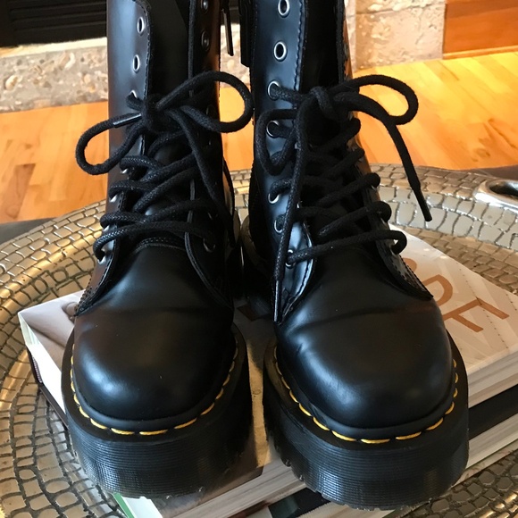 DR. MARTENS JADON PLATFORM BOOT BLACK - Picture 4 of 12